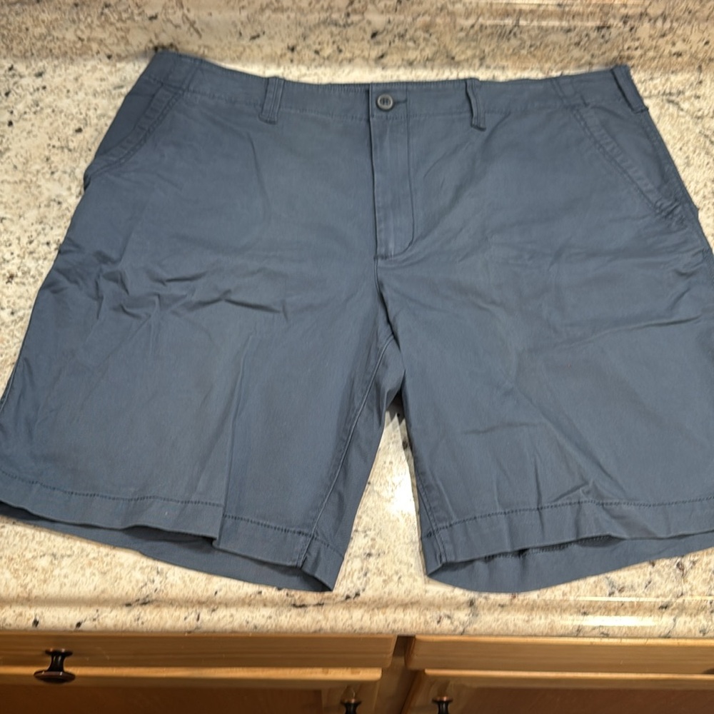 Mens Shorts Bundle. 4 pack. Size 40. - Picture 2 of 16